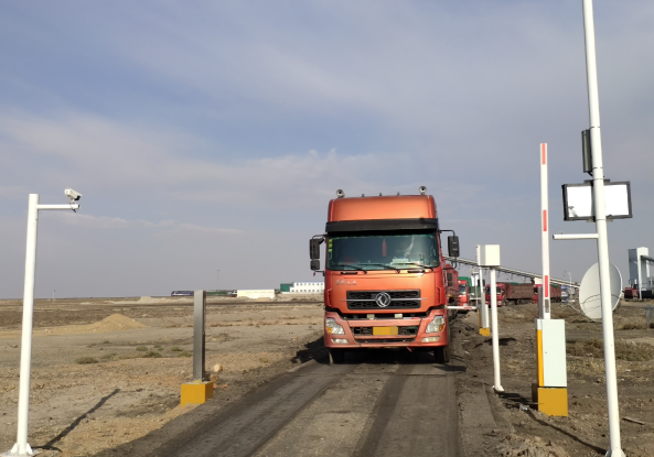 矩陣軟件“一天只花30元，就能用全套的稱重發(fā)運(yùn)物流系統(tǒng)”